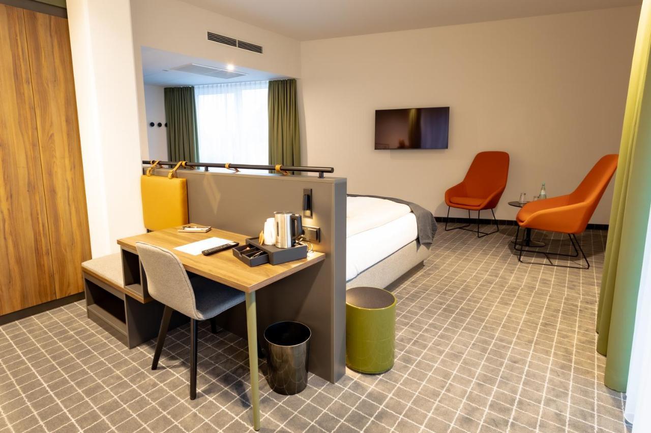 Via Plaza Meppen By Hackmann Hotel Bagian luar foto